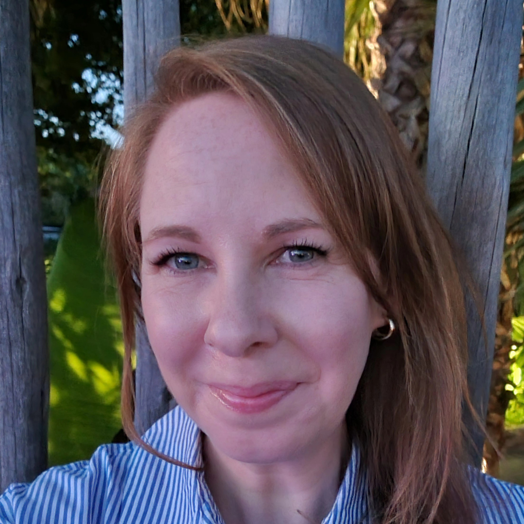 Hi! I'm Julia - Your Professional Organiser